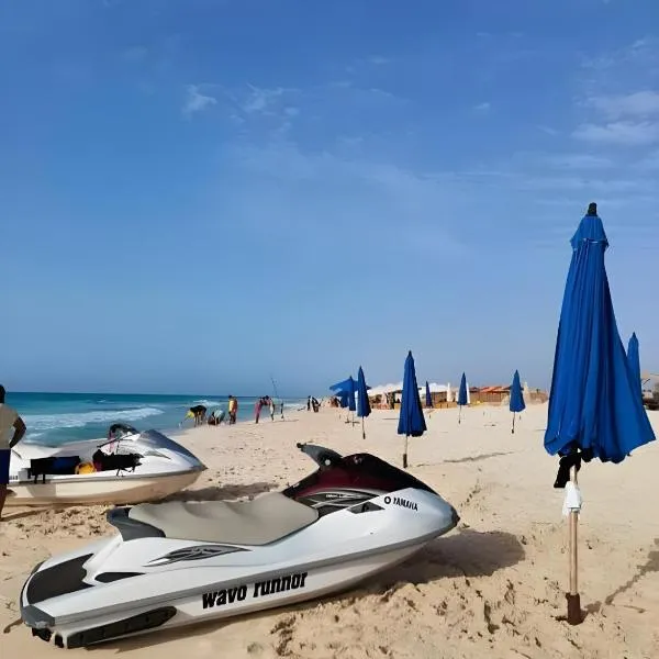 شاليه قرية ديمورا - عائلات فقط Dimora village chalet - families only, hotel in Aḑ Ḑab‘ah
