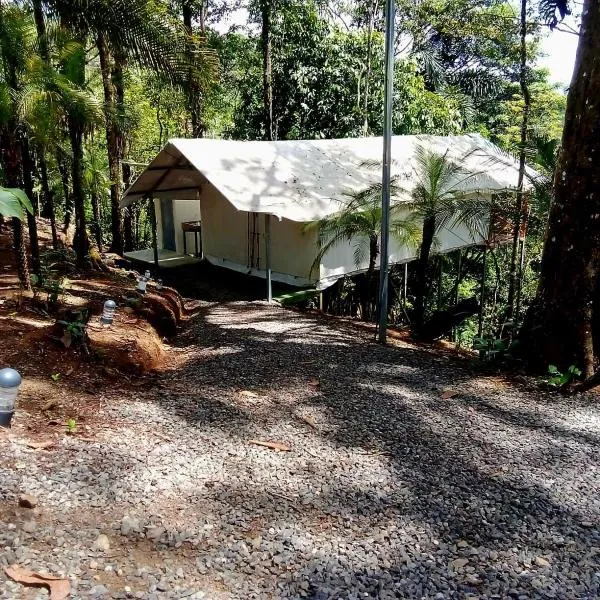 Volcano Tenorio Glamping Ranch - 3 Tents, hotel v destinaci Rio Celeste