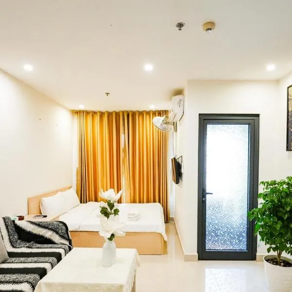 Shi House - Studios S503 Cozy Beautiful Vinhomes, hotel in Long Bình