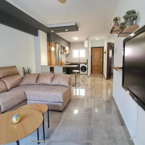 Apartamento con Piscina, hotel in Aguadulce