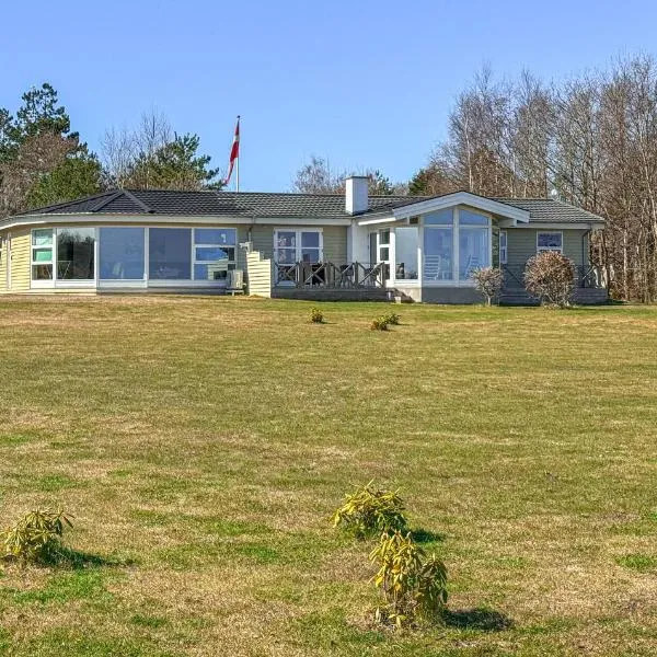 Three-Bedroom Holiday Home In Orsted, hotel v destinaci Ørsted