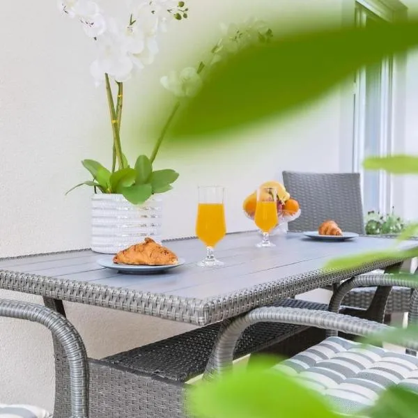 Grand Apartment Mirela, hotel a Podstrana