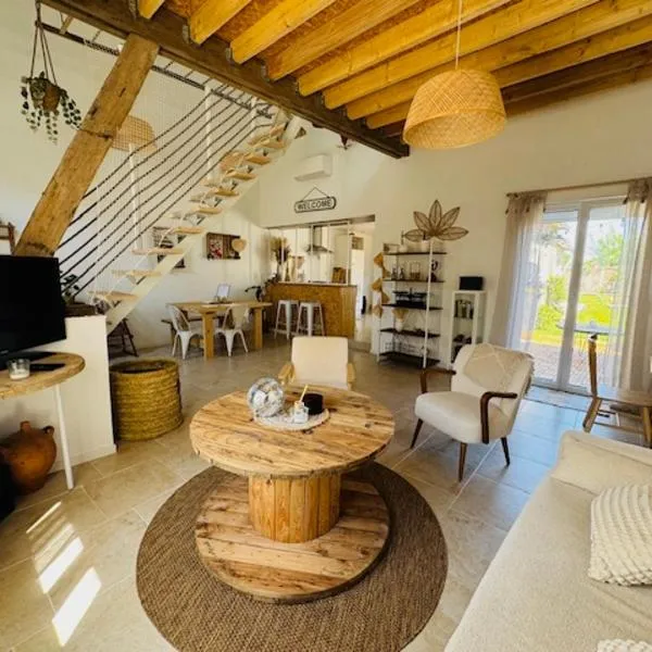 Le Gite de l Ancre, hotel v destinaci Ville-sur-Ancre