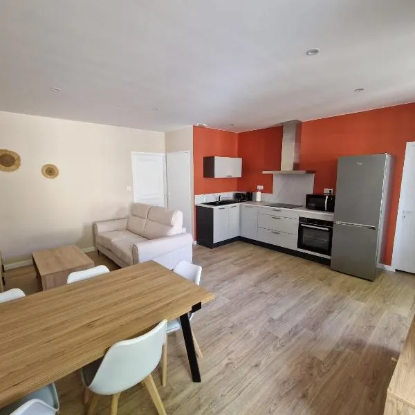 Appartement Le 94, hotel in Lurcy-Lévis