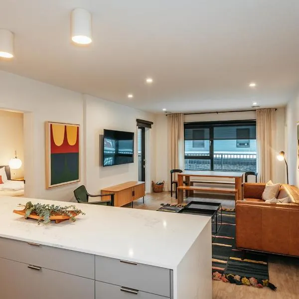 Tally Ho by Revelstoke Vacations, hotel v destinaci Revelstoke