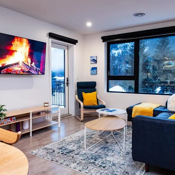 Separate Reality Retreat by Revelstoke Vacations, hotel v destinaci Revelstoke