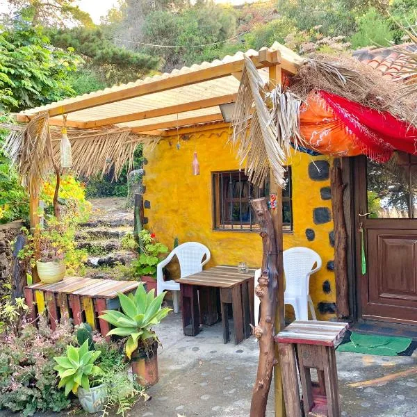 Studio Mazo La Habitación, hotel in Lodero
