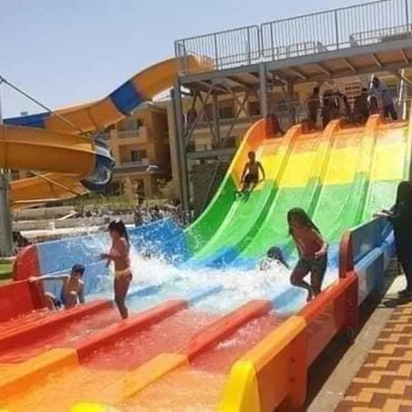 Porto Elsokhna Aquaprak Families-only, hotel v destinaci Ain Soukhna