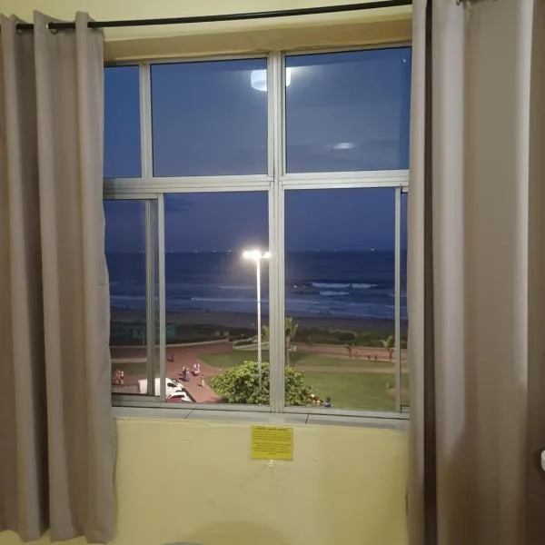 Frontline Holiday apartment, hotel in Durban