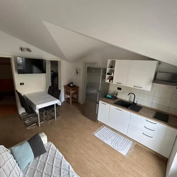 Apartment Vita, hotel in Izola