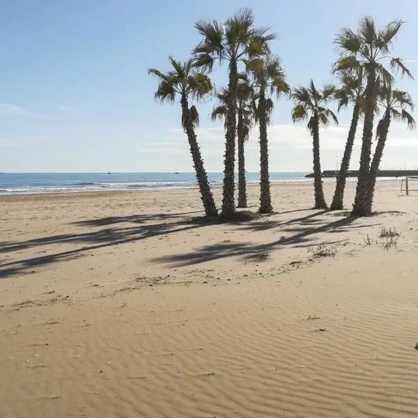 A fantastic apartment on the beach, hotel a Canet d'en Berenguer