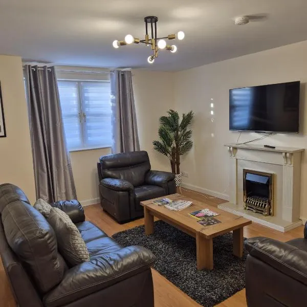 Spacious Modern 2-BR Apartment in Aberdeen City Centre, Hotel in Aberdeen