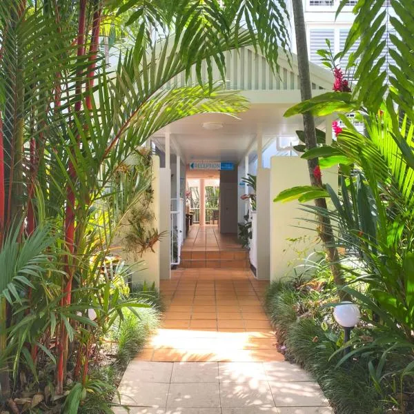Port Douglas Apartments - Adults Only Oasis, hotel v destinaci Port Douglas