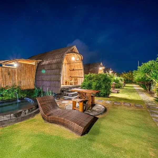 Tegal Bamboo Cottages & Private Hot Spring, ξενοδοχείο σε Baturaja