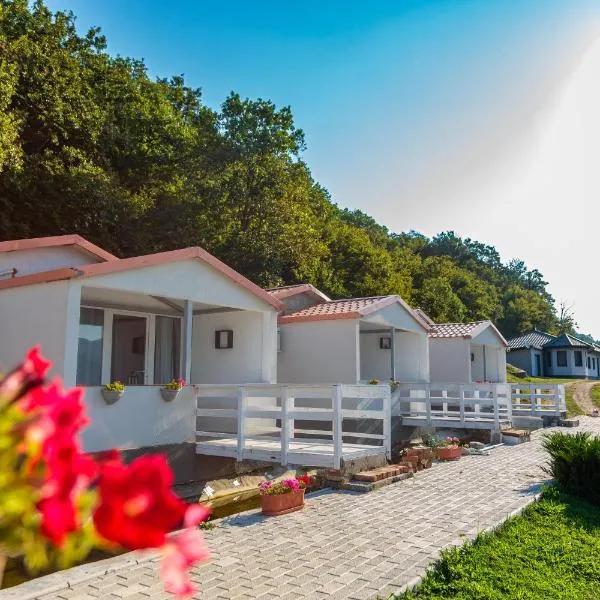 Route 57 Sichevița, hotel v destinaci Sicheviţa
