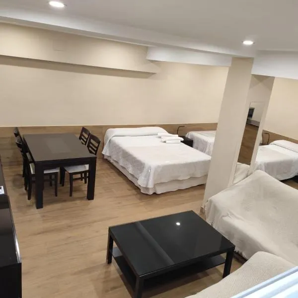 Montequinto apartamento 50m en Semisótano, hotel en Dos Hermanas