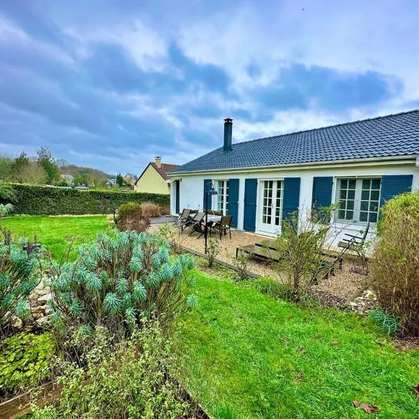 Charmante Datcha en Normandie, hotel v destinaci Les Damps