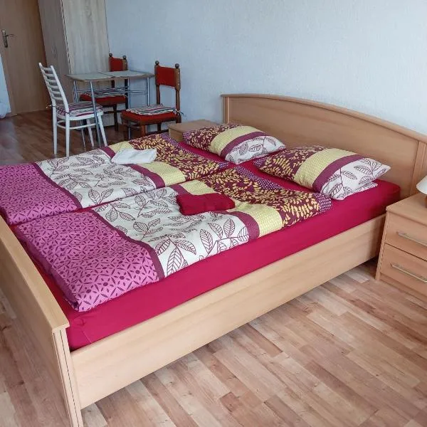 Apartmany Fantagiro, Hotel in Kaluža