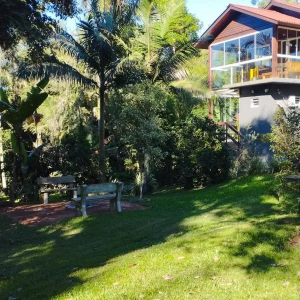 Chalé Torre - hospedagem para empresas, hotel in Gravataí