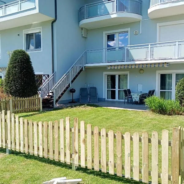 little lake Faakersee, hotel v destinaci Faak am See