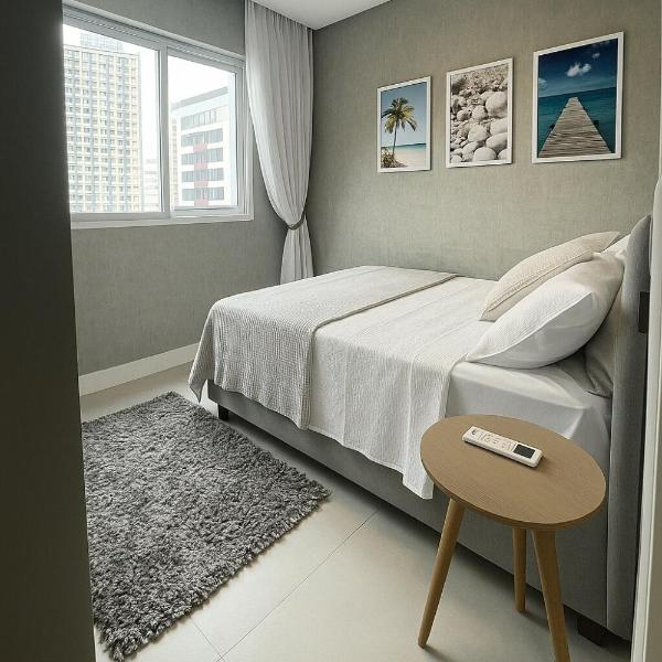 Apartamento com Varanda Gourmet a 400 m Meia Praia - Foto 2