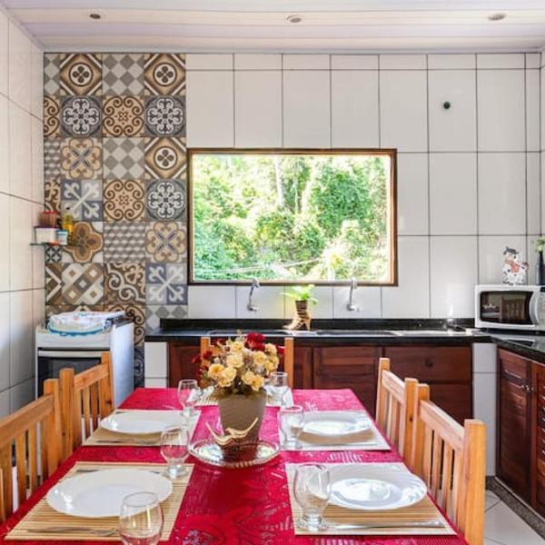 Recanto da Margo 2, casa com acesso a cachoeira até 10 pessoas