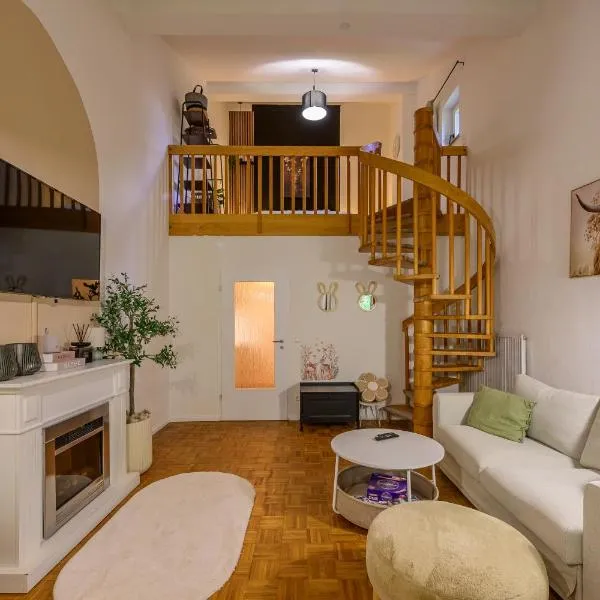 Familienfreundliche Maisonette mit Garten Terrasse Top Lage bei Passau, hotel v destinaci Waldkirchen