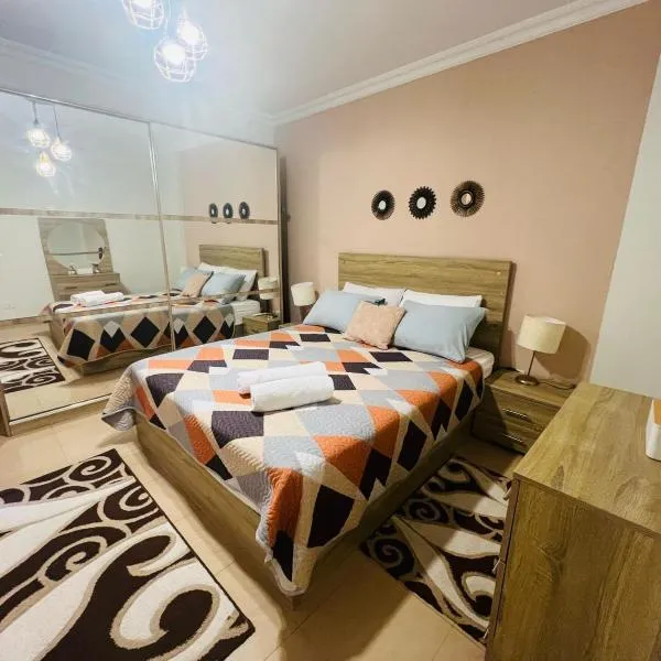 Cozy Modern Comfort-2 Bed Escape at Madinaty, hotel in Madinaty