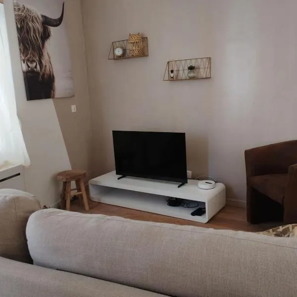 Petite maison de ville dans un quartier calme, hotel v destinaci Bourbourg