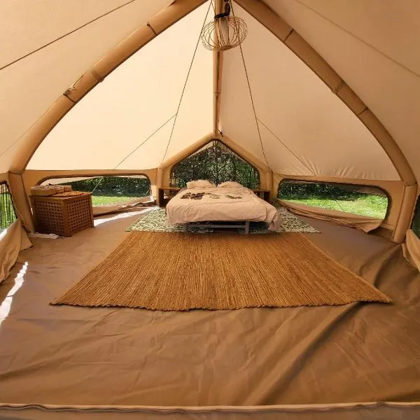 Sfeervolle Tipi tent dicht bij de kust., hotel v destinaci Schagerbrug