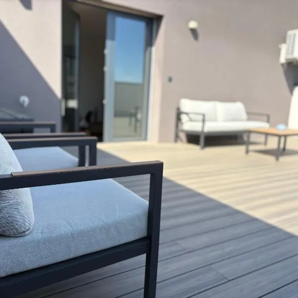 Sunny Apartment, hotel v destinaci Michalovce