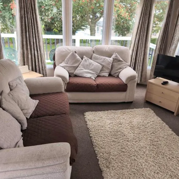 Kent Coast Holiday Park, hotel v destinaci Allhallows