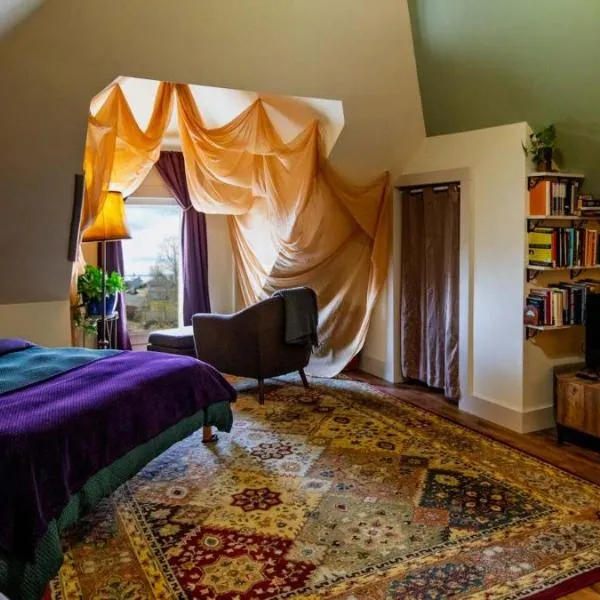 Centrally Located With Lake Views, hotell sihtkohas Burlington