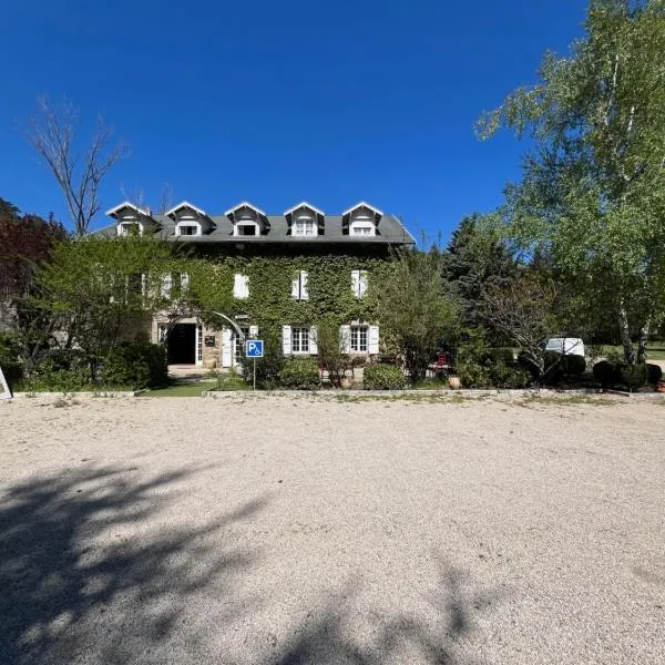 Le Moulin de Barette - Proche Le Puy-en-Velay – hotel w mieście Blavozy