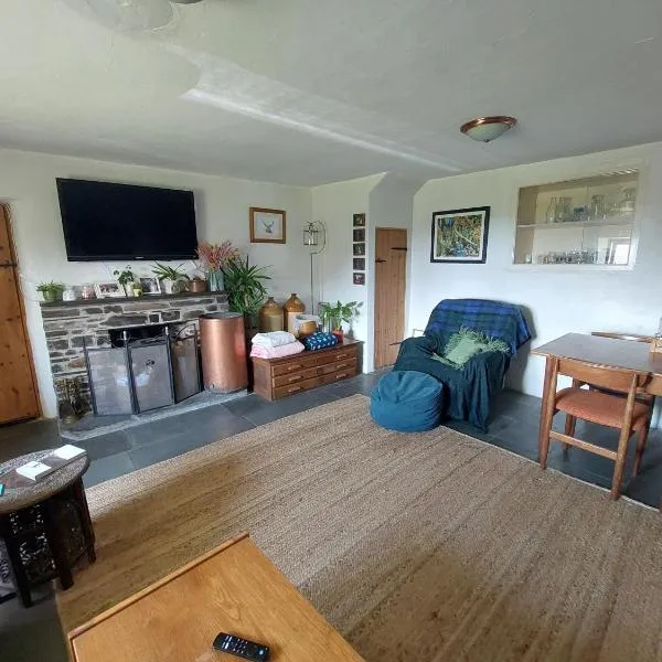 Rural Historic Farmhouse - A Peaceful Escape, hotel v destinaci West Down