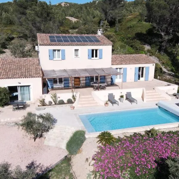 Havre de paix au bord des Alpilles, hotel v destinácii Eyguières