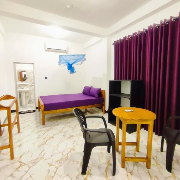 Hilton cottage inn, hotel v destinaci Trincomalee