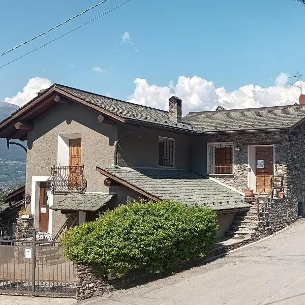 ROSINA HOUSE e CHALET, hotel v destinaci Colico