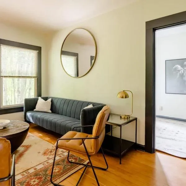 Stay Portland - Moab Vibes in PDX- Walk to Local Coffee & Food, hotel v destinaci Portland
