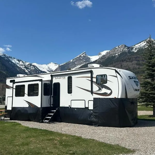 Fernie RV Resort, hotel i Fernie