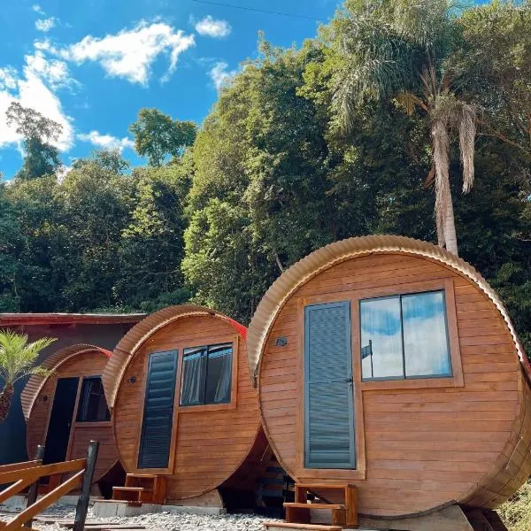 Pousada Paiól, hotel v destinaci Agronômica