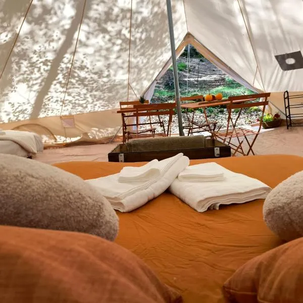 Tente Sancy, hotel di Chambon-sur-Lac