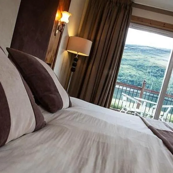 Cairndow Stagecoach Inn, hotel v destinaci Cairndow