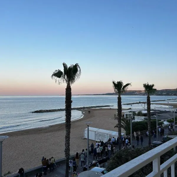 Appartamento vista mare, hotel in Crotone