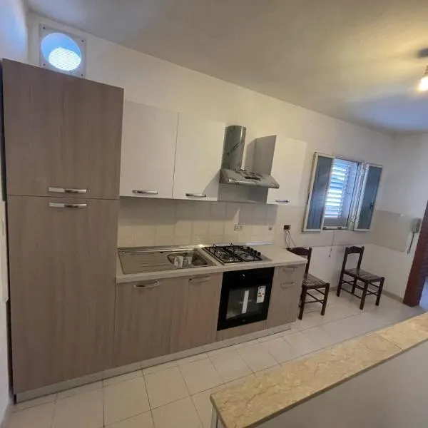 Sicilia house, hotel in Pozzallo