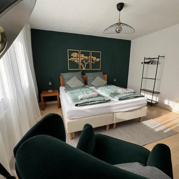Central Comfort Home with Garden, hotel in Meerbusch