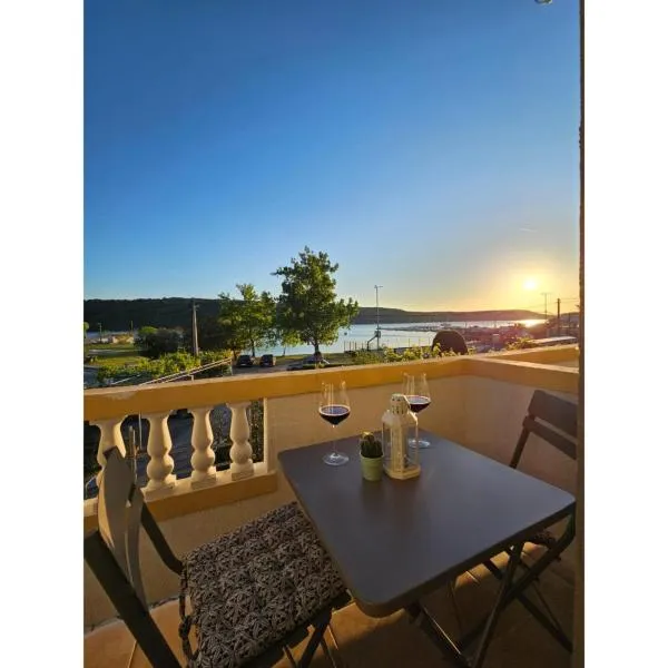 Apartmani Huno: Kampor şehrinde bir otel