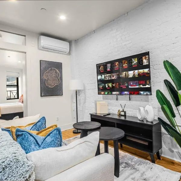 Prime NYC Location 4BR Spacious Haven, Hotel in New York