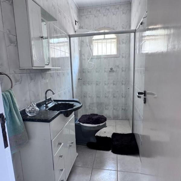Casa Completa em Campos do Jordão - Lareira, Vista Deslumbrante e Clima de Serra - Foto 3