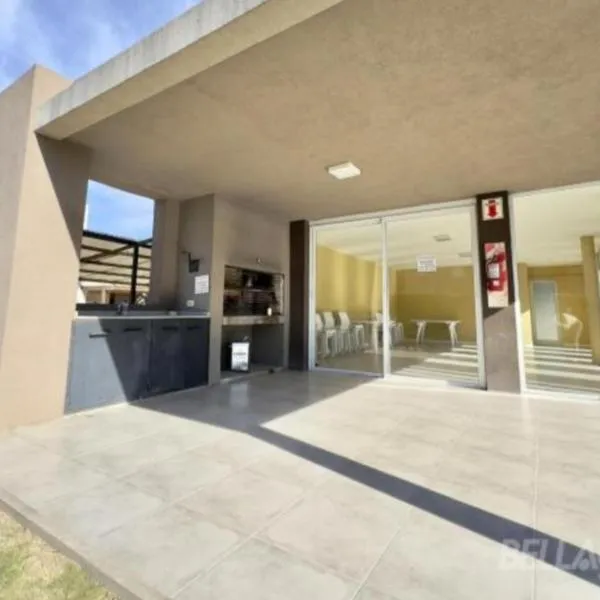La madrugada, hotel in La Lonja